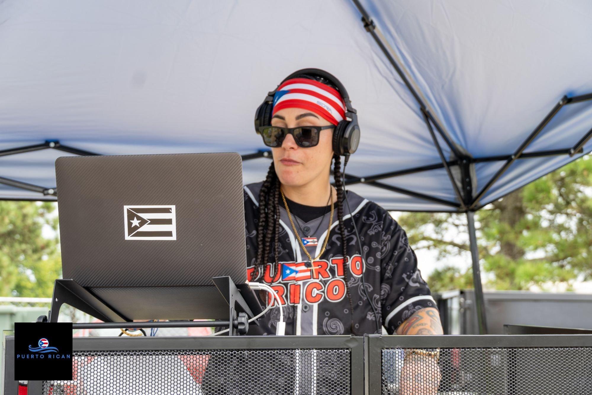 carousel-hero-element image-0