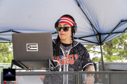 mobile - carousel-hero-element image-0